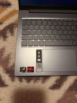 💻 Lenovo IdeaPad Slim 3 15” Laptop  plus headphones and airpods