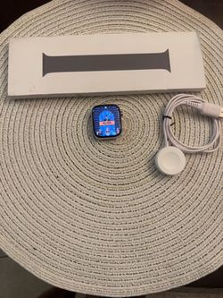Apple Watch series 11 titanium silver 42mm  Hermes Edition