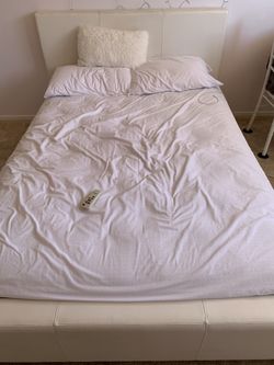 Full bed frame