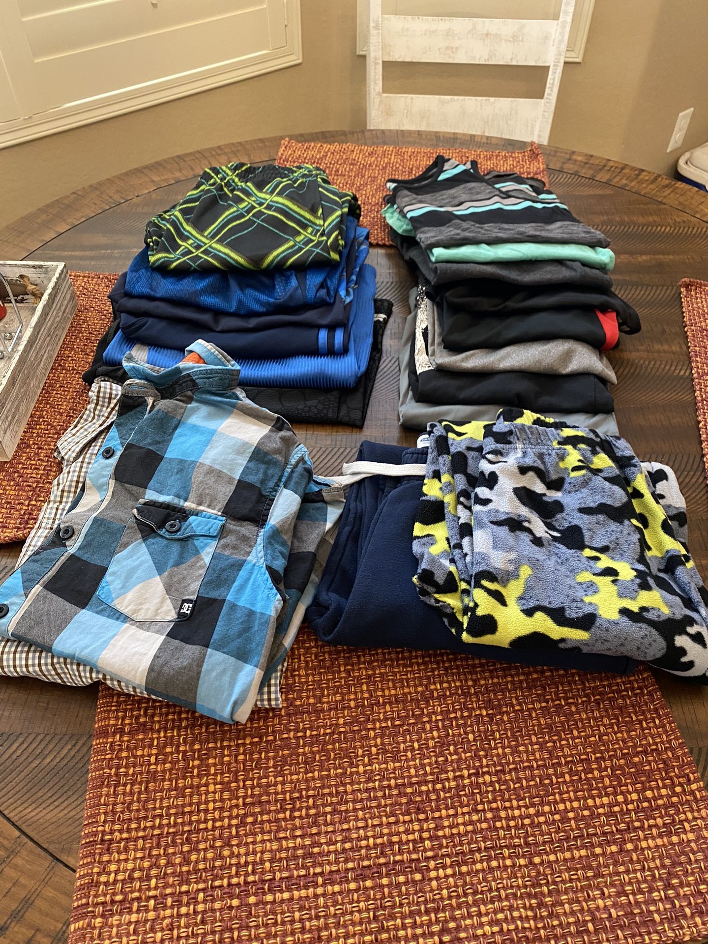 Young Men’s Xlg Clothes 