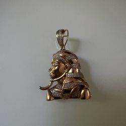 10k Gold King Tut Pendant