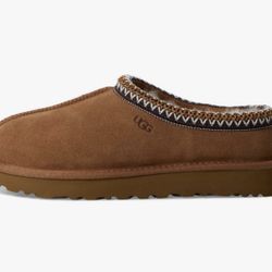 NEW UGGS NEVER WORN 85$