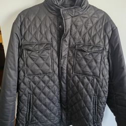 https://offerup.com/redirect/?o=Sm9zLkEuQmFuaw== black quilted utility Jacket