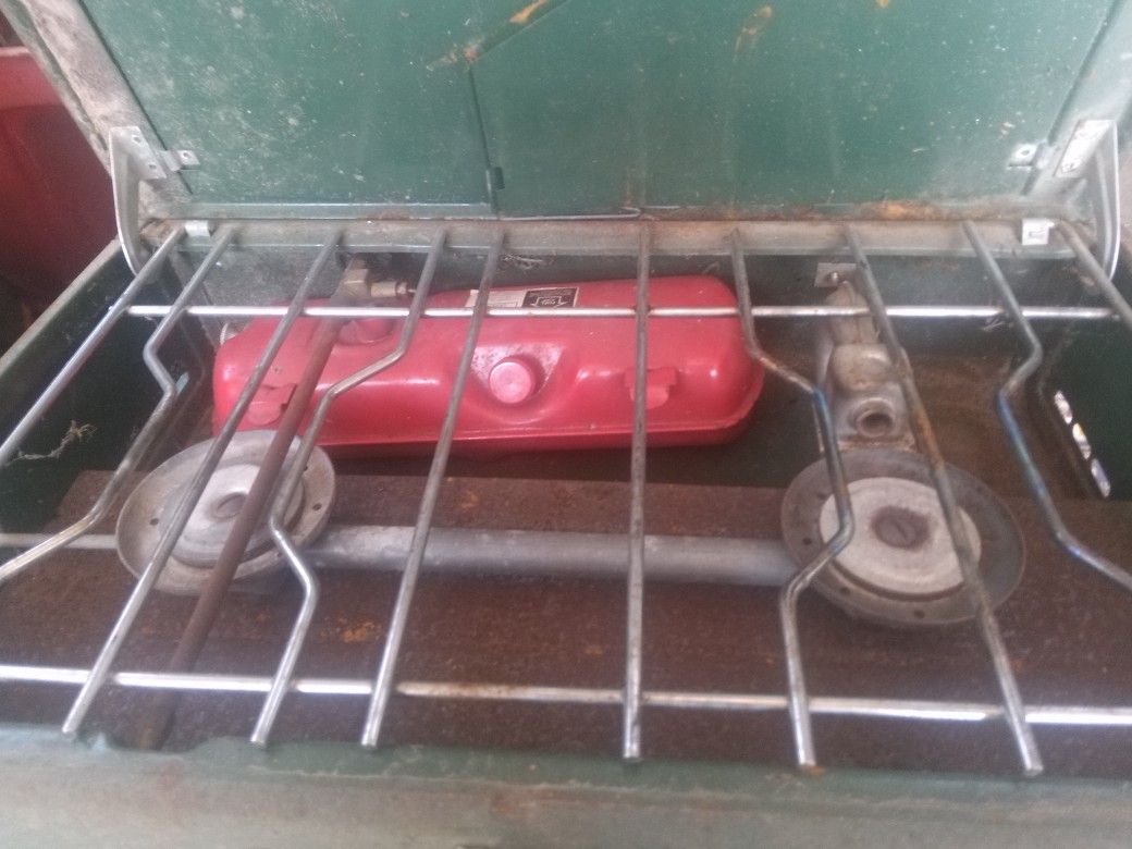 I Have A Gray Lantern A Blue Lantern A Camping Stove And A Cooker I'll Take 60 Bucks For Everything