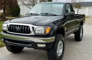 2001 TOYOTA TACOMA runs great, CLEAN TITLE!