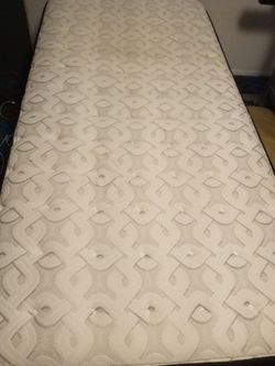Sealy twin bed with boxspring