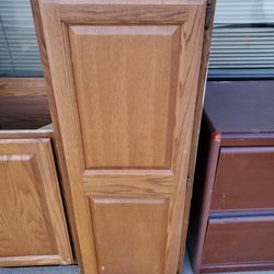 Great Tall Solid Oak Cabinet With Shelves