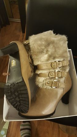 Brand new size 10 boots