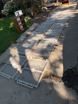 Superyard Plastic Kid /Pet Fencing, Pkastic, interlocking, 26 high, 32 w,12 pieces,32 linear,$5 each
