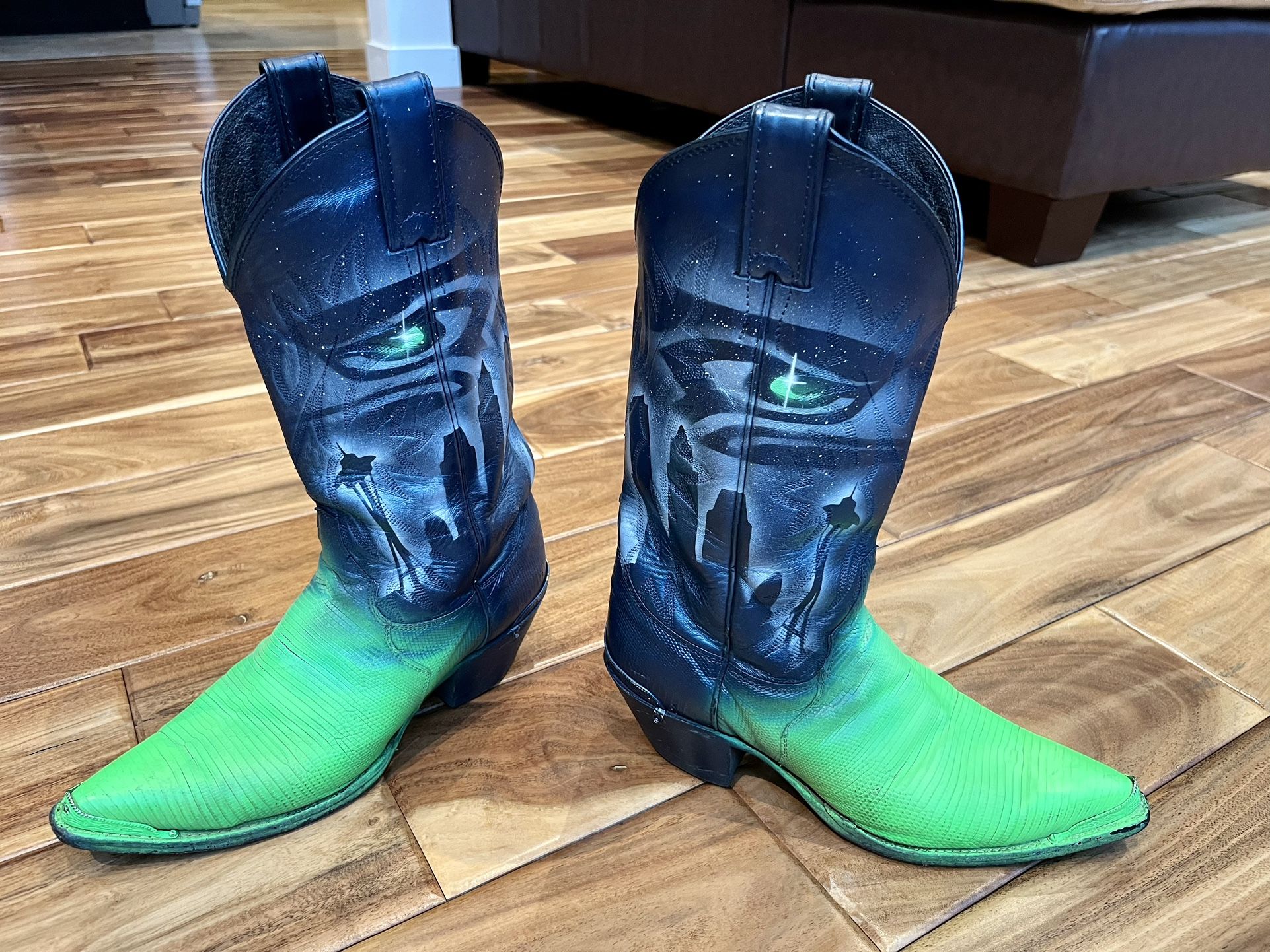 Custom Painted Seattle Seahawks Justin Women’s Western Boots Size 7
