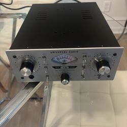 Universal Audio 710 Twin-Finity Mic Pre & DI Box