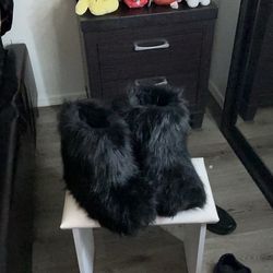 Black Furry boots size 7