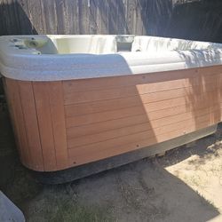 Hot Tub Jacuzzi