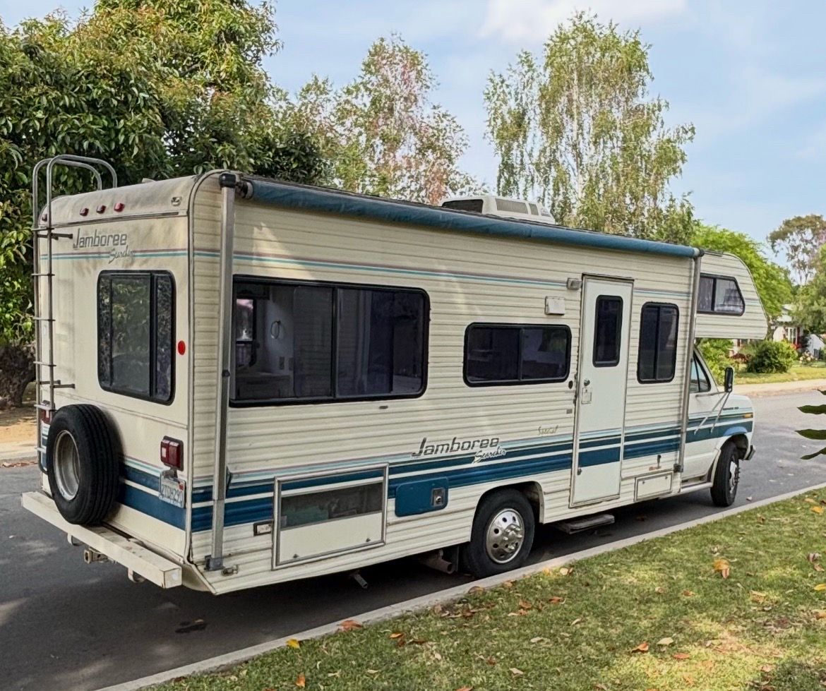 1990 Ford Motorhome Jomberee for Sale in Montclair, CA - OfferUp