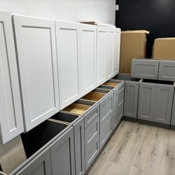 Gray and White Shaker Kitchen Set 16 pieces