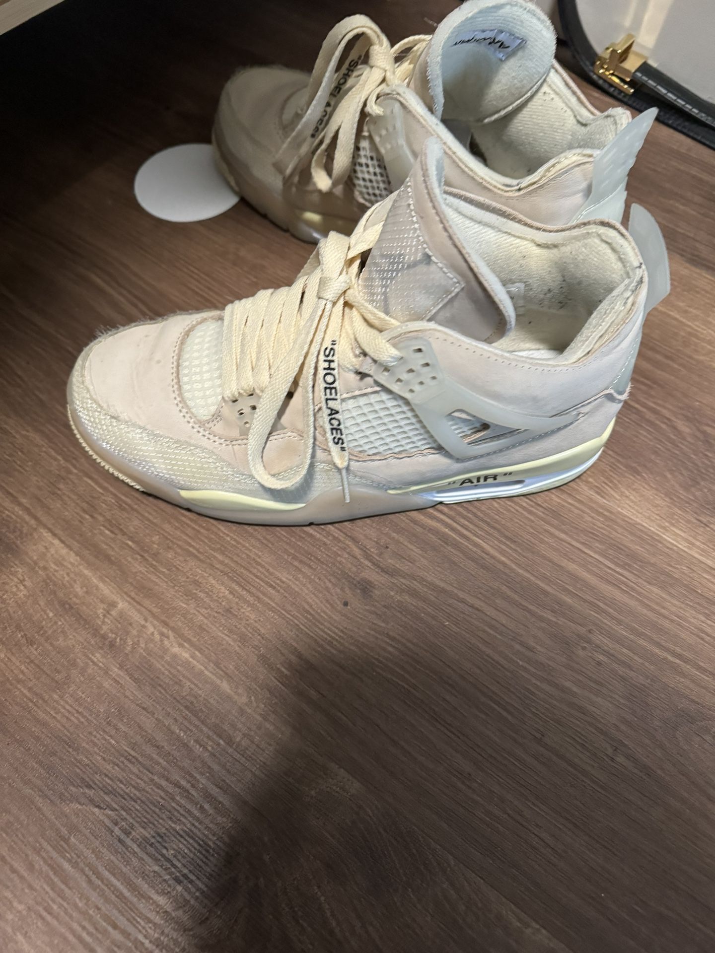 Off White Jordan 4 8 M / 9.5 W