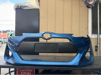 2015 2016 2017 2018 TOYOTA PRIUS “C” FRONT BUMPER COVER OEM USED