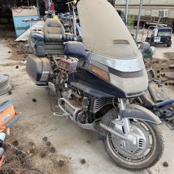 ‘88 Honda Goldwing 33,000 Miles No Title