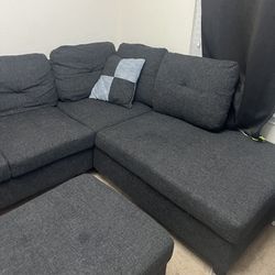 L Shaped Sectional Couch w/ Ottoman
