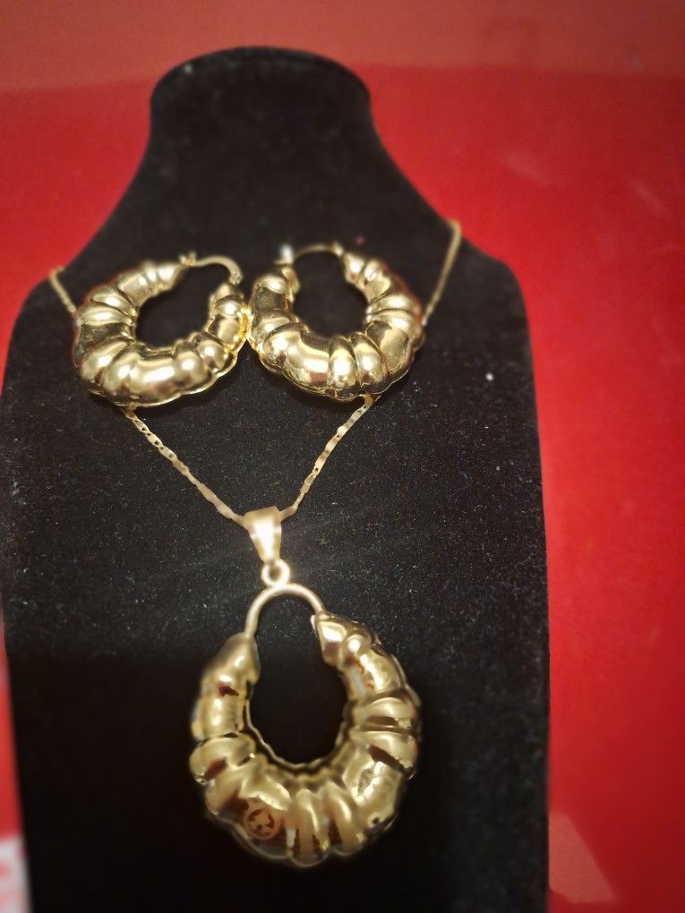 Gold Plated Necklace Set
