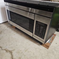 Sharp Convection Over The Counter Microwave 