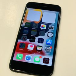 IPhone 7 128GB  Fully unlocked 