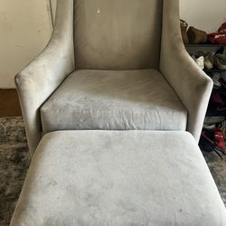 Free Rocking Chair With Footrest 