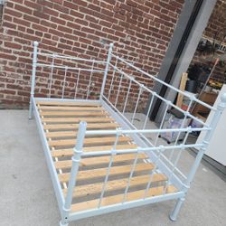 Twin Bed