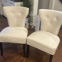 Dining chairs like new
