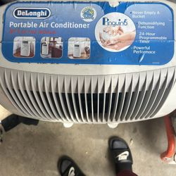 Portable air conditioner 