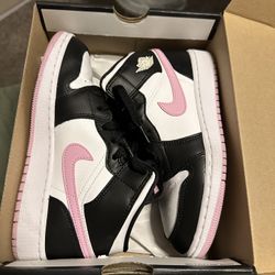 Jordan 1 mid