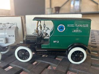 Die-Cast Bank >>1912 Ford Model T<< Delivery Truck 🚛 - NEW in Box