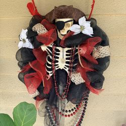 Gasparilla Pirate Skeleton Wreath - 28” X 48”