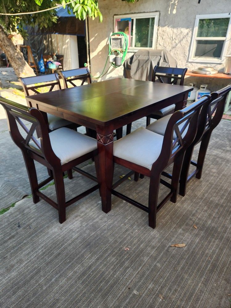 Tall Table and 6 Stools