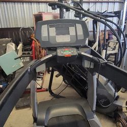 Life Fitness Treadmill $1275 Mercedes Tx 