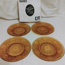 Tiara Plates