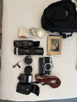 Vintage Canon FD Lens Kit + Flash + Bag + Accessories