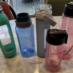 Lot Of 15 Cups Mugs Water Bottles Starbucks Nike Stanley