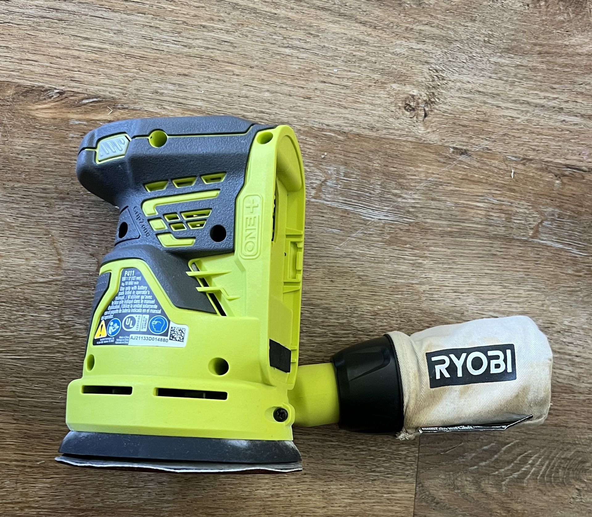Ryobi Orbital Sander (Tool Only)