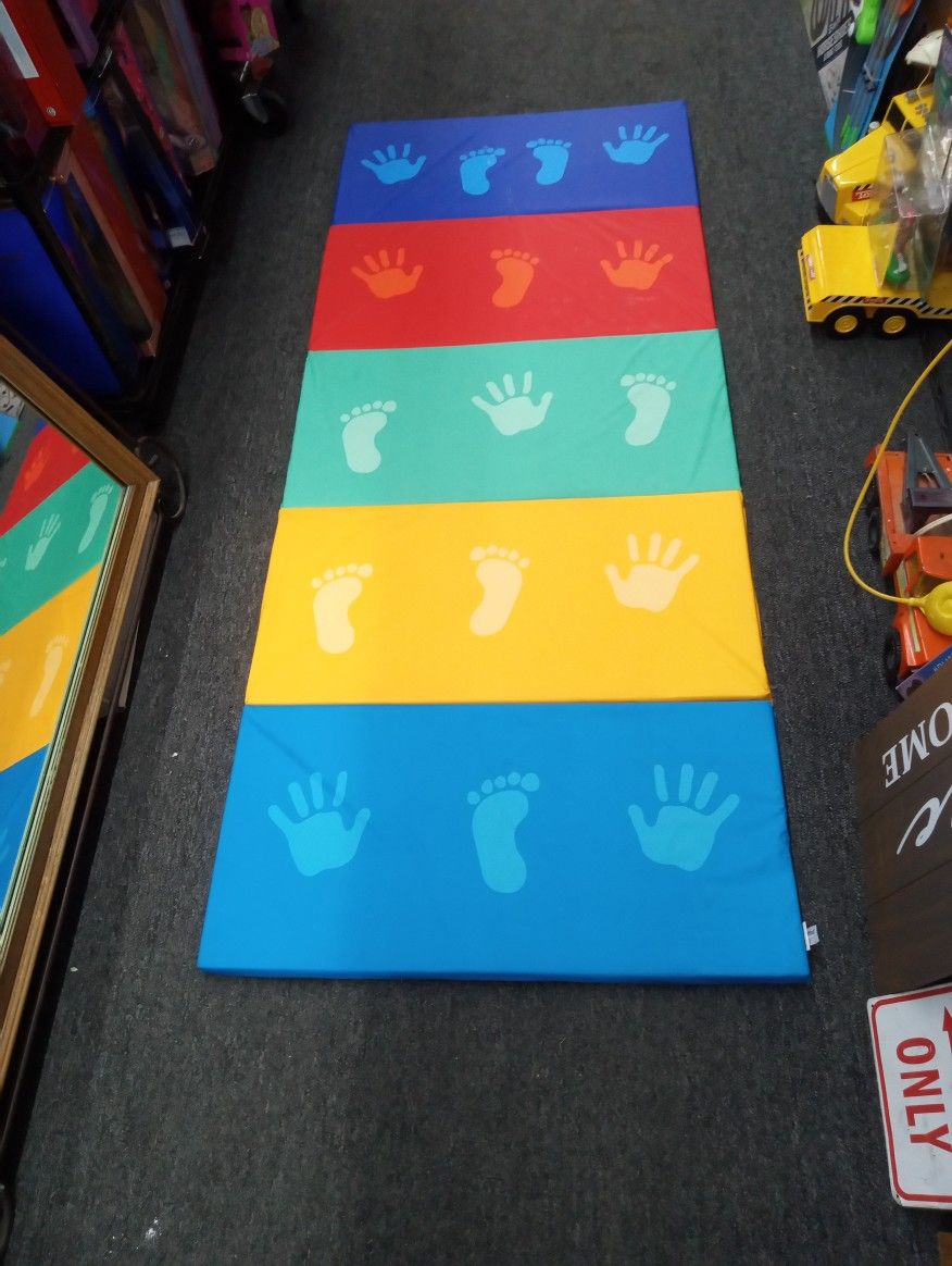 Foldable Multicolor Mini Gymnast's Mat for Toddlers and Preschoolers