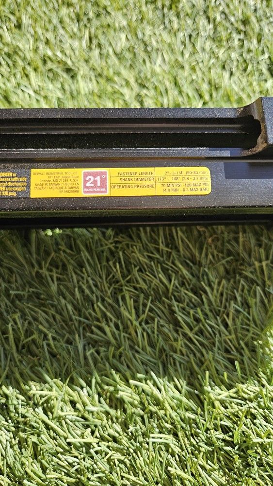 DeWalt 21° Framing Nailer