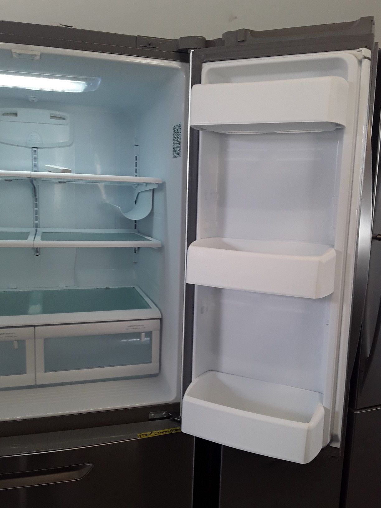 REFRIGERATOR LG 4 DOORS 2 DOORS FREEZER INVERTER EXCELLENT CONDITION WORKING PERFECT WITH WARRANTY DELIVERY SERVICES