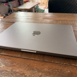 Apple MacBook Pro Late 2021 with Apple M1 Pro chip (14-inch, 16GB RAM, 512GB SSD) Space Gray