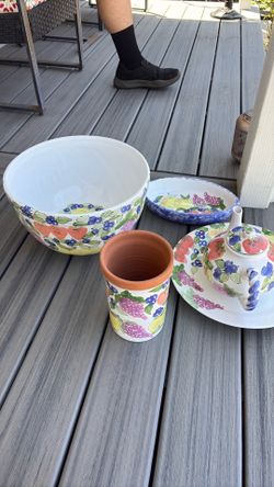 Polish pottery