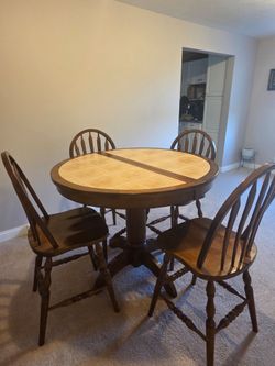 Kitchen Table (Extendable)