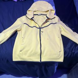 Yellow Nike tech Hoodie
