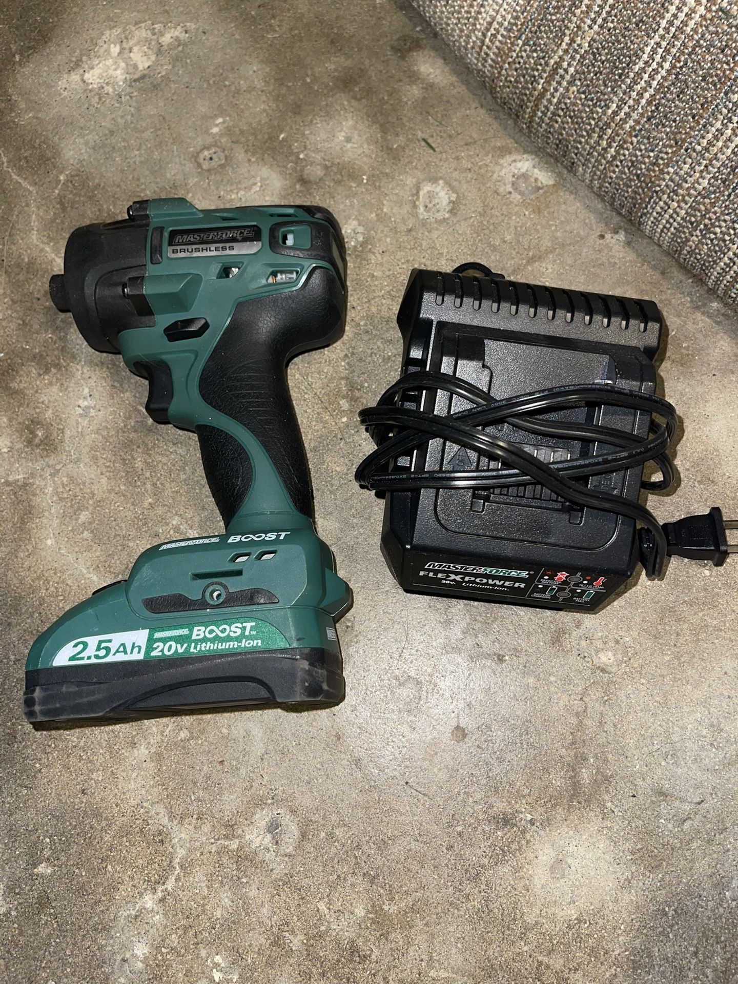 Masterforce Brushless Impact driver 1/4” with A/H battery and