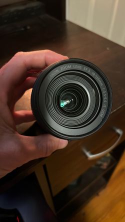 Canon EFS 18-135 mm F/3.5 -5.6 Lens