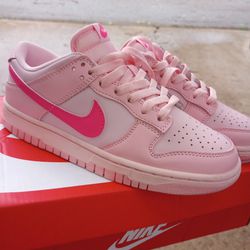 Nike Dunk Women's 7 & 8