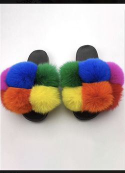 Women’s SLIPPERS & SANDALS